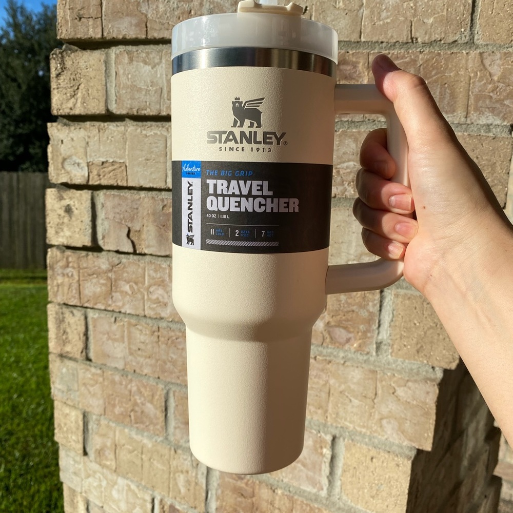 Stanley Adventure Thirst Quencher Grip Cup 40oz